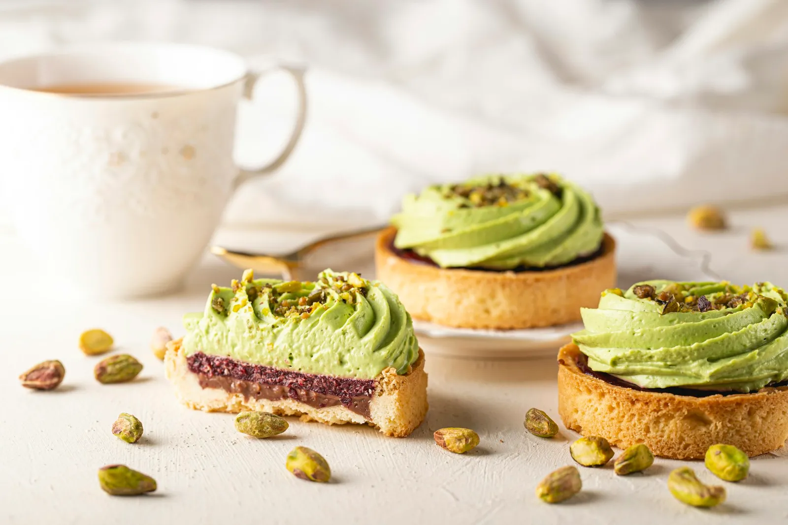 Tartita de pistacho y frambuesa